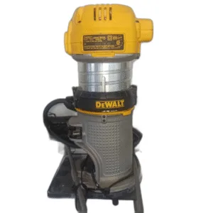 REBAJADORA COMPACTA ROUTER 1 1/4" ## DWP611 ## DEWALT
